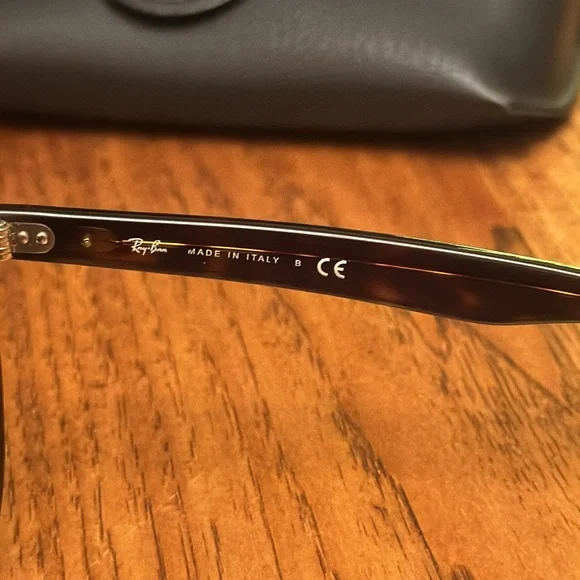 Ray-Ban Sunglasses - Picture 4 of 4